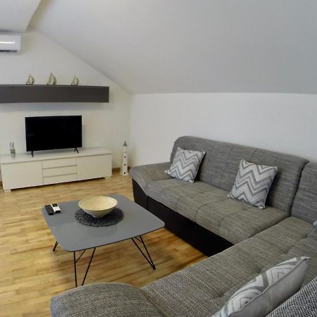 Holiday Apartment Lavanda Jesenice  Exterior foto