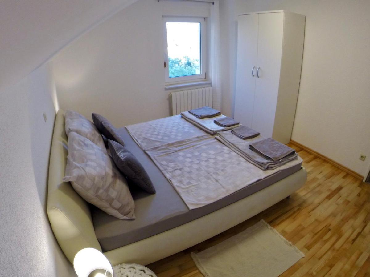 Holiday Apartment Lavanda Jesenice  Exterior foto