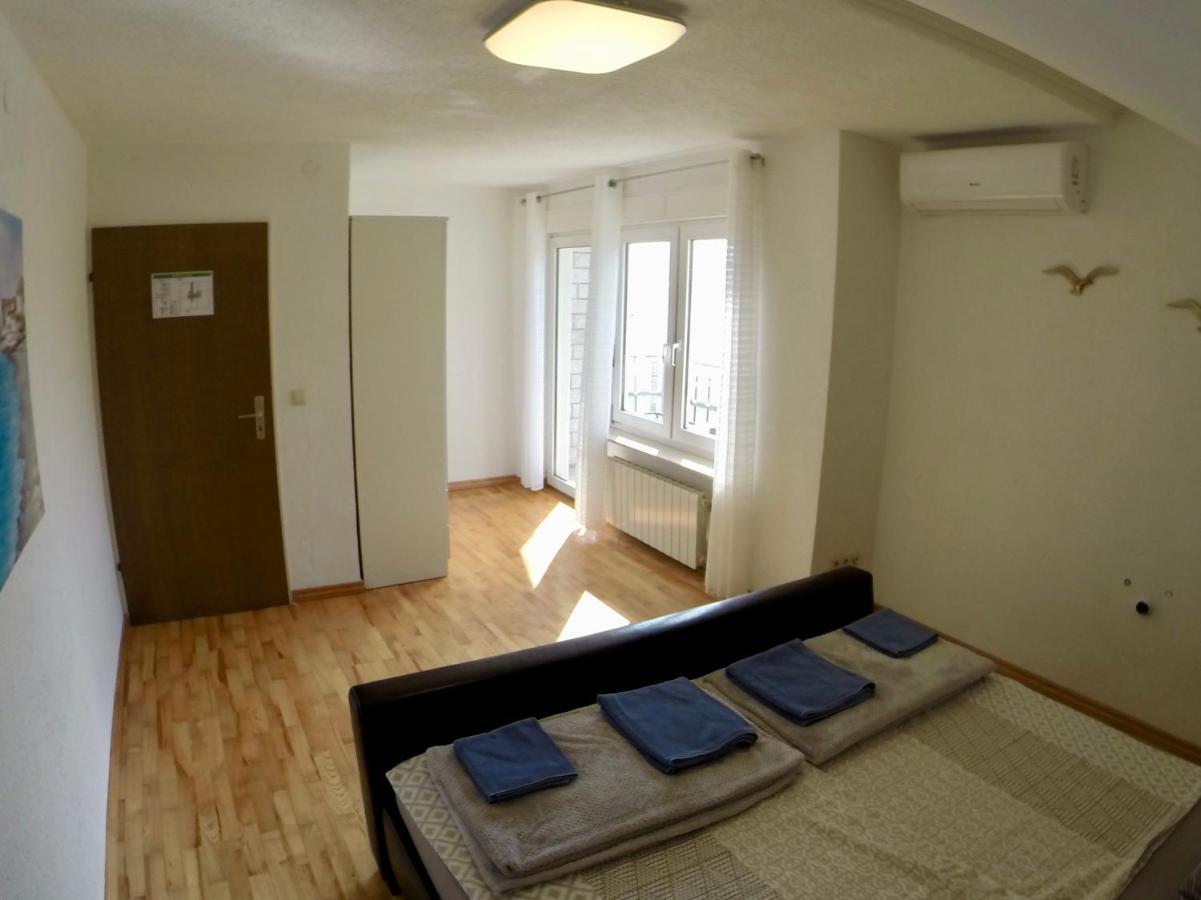 Holiday Apartment Lavanda Jesenice  Exterior foto